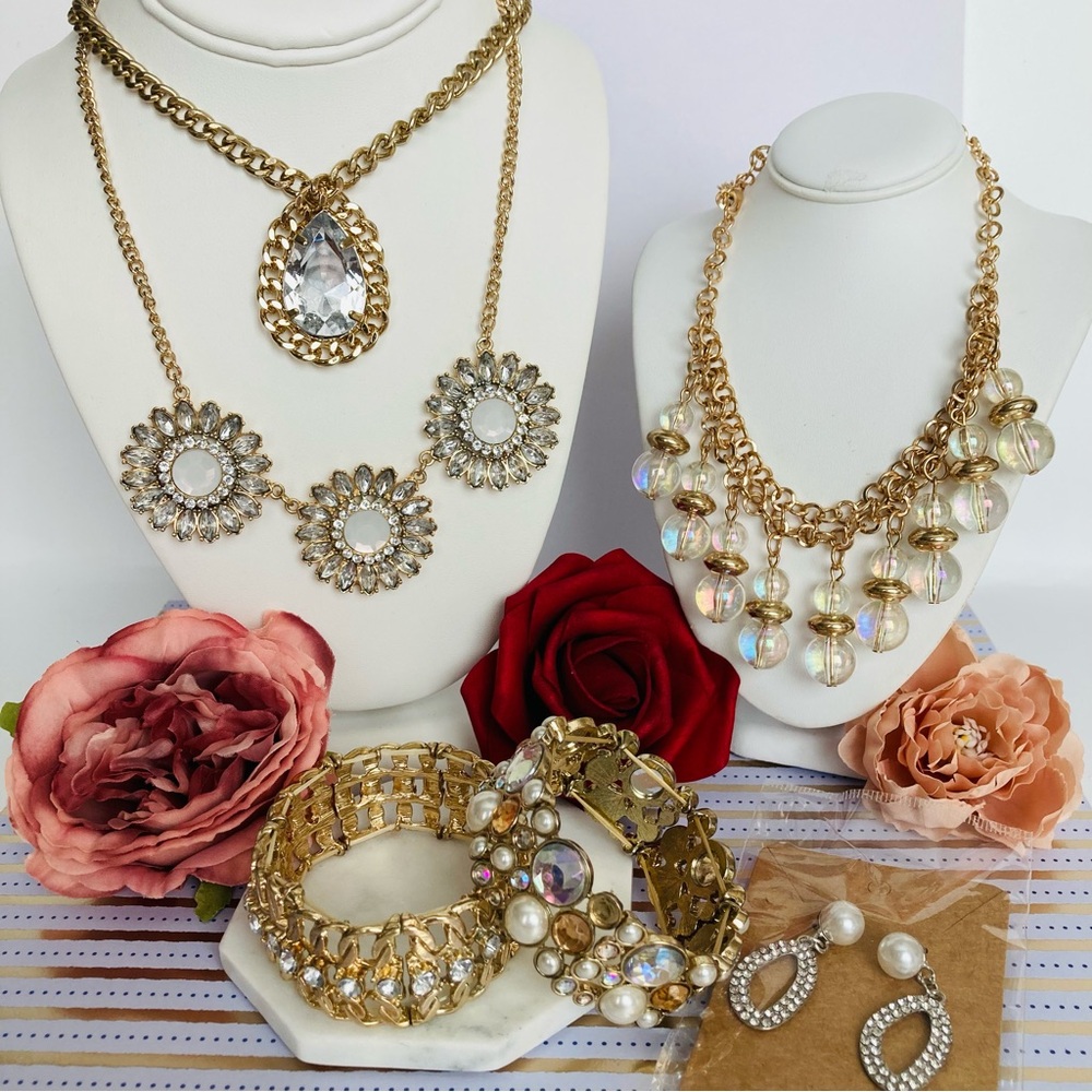 Bundle lot necklaces